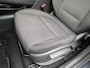 Hyundai Kona Electric EV Business 64 kWh Automaat / Apple Carplay Android Auto / Allseason banden / Stuur-, en Stoelverwarming / WLTP bereik 484 km stad bereik 660 km / Achteruitrijcamera / Keyless Entry/Start /