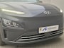 Hyundai Kona Electric EV Business 64 kWh Automaat / Apple Carplay Android Auto / Allseason banden / Stuur-, en Stoelverwarming / WLTP bereik 484 km stad bereik 660 km / Achteruitrijcamera / Keyless Entry/Start /