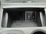 Hyundai Kona Electric EV Business 64 kWh Automaat / Apple Carplay Android Auto / Allseason banden / Stuur-, en Stoelverwarming / WLTP bereik 484 km stad bereik 660 km / Achteruitrijcamera / Keyless Entry/Start /