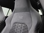 Volkswagen Golf 1.5 eTSI R-Line Business 130PK DSG Matrix-LED Verlichting, Pano-Schuifdak, Black Style, 3-zone Clima, Stoel-Stuurverwarming, Navi, 18" LM Velgen, Adaptieve Cruise Control, Achteruitrijcamera,
