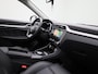 MG ZS MG EV Luxury 45 kWh | Apple Carplay / Android Auto | Camera | Stoelverwarming | Schuif/Kanteldak | Lichtmetalen Velgen | Dodehoekdetectie |