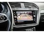 Volkswagen Tiguan Allspace 1.5 TSI 150pk DSG R-Line Business+ 7p. | Panoramadak | Trekhaak | Harman/Kardon | Achteruitrijcamera | 19'' LMV