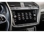 Volkswagen Tiguan Allspace 1.5 TSI 150pk DSG R-Line Business+ 7p. | Panoramadak | Trekhaak | Harman/Kardon | Achteruitrijcamera | 19'' LMV