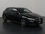 Mercedes-Benz A-klasse 180 Luxury Line | Night Pakket | Multiebeam | Distronic | 18 inch | Apple Carplay |