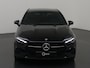 Mercedes-Benz A-klasse 180 Luxury Line | Night Pakket | Multiebeam | Distronic | 18 inch | Apple Carplay |