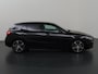 Mercedes-Benz A-klasse 180 Luxury Line | Night Pakket | Multiebeam | Distronic | 18 inch | Apple Carplay |