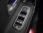 Mercedes-Benz A-klasse 180 Luxury Line | Night Pakket | Multiebeam | Distronic | 18 inch | Apple Carplay |