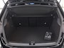Mercedes-Benz A-klasse 180 Luxury Line | Night Pakket | Multiebeam | Distronic | 18 inch | Apple Carplay |