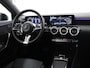 Mercedes-Benz A-klasse 180 Luxury Line | Night Pakket | Multiebeam | Distronic | 18 inch | Apple Carplay |