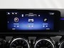 Mercedes-Benz A-klasse 180 Luxury Line | Night Pakket | Multiebeam | Distronic | 18 inch | Apple Carplay |