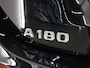 Mercedes-Benz A-klasse 180 Luxury Line | Night Pakket | Multiebeam | Distronic | 18 inch | Apple Carplay |