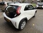 Toyota Aygo X 1.0 VVT-i MT Play / Airco clima/ Apple carplay/ Cruise/ Camera/ Led/ Keyless entry/ Stoel verwarming
