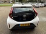 Toyota Aygo X 1.0 VVT-i MT Play / Airco clima/ Apple carplay/ Cruise/ Camera/ Led/ Keyless entry/ Stoel verwarming