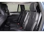 Volvo XC90 T8 Recharge AWD Ultra Dark - Luchtvering - Panorama/schuifdak - IntelliSafe Assist & Surround - 360º Camera - Adaptieve LED koplampen - Verwarmde voorstoelen, stuur & achterbank - Parkeersensoren voor & achter - Elektr. bedienb. voorstoelen met geheugen - Head up display - Draadloze tel. lader - Extra getint glas - Elektr. inklapbare trekhaak - 20' LMV