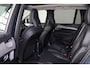 Volvo XC90 T8 Recharge AWD Ultra Dark - Luchtvering - Panorama/schuifdak - IntelliSafe Assist & Surround - 360º Camera - Adaptieve LED koplampen - Verwarmde voorstoelen, stuur & achterbank - Parkeersensoren voor & achter - Elektr. bedienb. voorstoelen met geheugen - Head up display - Draadloze tel. lader - Extra getint glas - Elektr. inklapbare trekhaak - 20' LMV