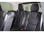 Volvo XC90 T8 Recharge AWD Ultra Dark - Luchtvering - Panorama/schuifdak - IntelliSafe Assist & Surround - 360º Camera - Adaptieve LED koplampen - Verwarmde voorstoelen, stuur & achterbank - Parkeersensoren voor & achter - Elektr. bedienb. voorstoelen met geheugen - Head up display - Draadloze tel. lader - Extra getint glas - Elektr. inklapbare trekhaak - 20' LMV