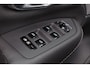 Volvo XC90 T8 Recharge AWD Ultra Dark - Luchtvering - Panorama/schuifdak - IntelliSafe Assist & Surround - 360º Camera - Adaptieve LED koplampen - Verwarmde voorstoelen, stuur & achterbank - Parkeersensoren voor & achter - Elektr. bedienb. voorstoelen met geheugen - Head up display - Draadloze tel. lader - Extra getint glas - Elektr. inklapbare trekhaak - 20' LMV