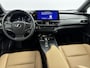 Lexus UX 300h Luxury Line | Head-Up Display | Carplay | Stoel & Stuurverwarming |