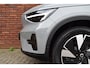 Volvo XC40 Extended Range 252PK Plus 82 kWh | Trekhaak | Stoelverwarming | Keyless |