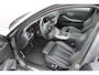 BMW 3-Serie Touring 330i xDrive M-sport Business Edition Plus | Incl. 12 maanden garantie | Cruise control | Climate control | Apple carplay/Android auto | Schuif/kantel dak | Uitklapbare trekhaak | Stoel/stuurverwarming |