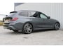 BMW 3-Serie Touring 330i xDrive M-sport Business Edition Plus | Incl. 12 maanden garantie | Cruise control | Climate control | Apple carplay/Android auto | Schuif/kantel dak | Uitklapbare trekhaak | Stoel/stuurverwarming |