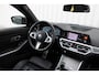 BMW 3-Serie Touring 330i xDrive M-sport Business Edition Plus | Incl. 12 maanden garantie | Cruise control | Climate control | Apple carplay/Android auto | Schuif/kantel dak | Uitklapbare trekhaak | Stoel/stuurverwarming |