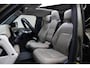 Land Rover Defender 110 2.0 P400e 110 S | 6 persoons | Driver Assist | Interior Upgrade Package | Vouwdak | 22 Inch | Cold Climate |