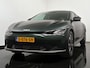 Kia EV6 58kWh Plus (SOH 97,7%) - Lederen bekleding - Navigatie - Elektr. stoelen - Stoel- en stuurverwarming - Afneembare trekhaak - Fabrieksgarantie tot 04-2030