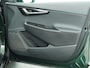 Kia EV6 58kWh Plus (SOH 97,7%) - Lederen bekleding - Navigatie - Elektr. stoelen - Stoel- en stuurverwarming - Afneembare trekhaak - Fabrieksgarantie tot 04-2030
