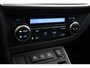 Toyota Auris Touring Sports 1.8 Hybrid Lease+ | Panoramadak | Navigatie | Keyless | Stoelverwarming | Cruise Control | Clima | Parkeersensoren voor/achter | Camera | 16 inch | Bi-xenon | Bluetooth