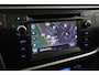 Toyota Auris Touring Sports 1.8 Hybrid Lease+ | Panoramadak | Navigatie | Keyless | Stoelverwarming | Cruise Control | Clima | Parkeersensoren voor/achter | Camera | 16 inch | Bi-xenon | Bluetooth