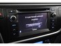 Toyota Auris Touring Sports 1.8 Hybrid Lease+ | Panoramadak | Navigatie | Keyless | Stoelverwarming | Cruise Control | Clima | Parkeersensoren voor/achter | Camera | 16 inch | Bi-xenon | Bluetooth