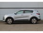 Kia Sportage 1.6 GDI DynamicLine | Carplay | Camera | Stoelverwarming | DAB | PDC V+A | Stuurverwarming | LMV 17" | | Carplay | Camera | Stoelverwarming | DAB | PDC |  V+A | Stuurverwarming | LMV 17" |