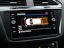 Volkswagen Tiguan Allspace 1.5 TSI R-Line 150 pk DSG | Wegkl. Trekhaak | Stoel- en stuurverwarming | Keyless | Navigatie | LED Matrix | Spiegelpakket | 20 inch Misano