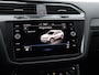 Volkswagen Tiguan Allspace 1.5 TSI R-Line 150 pk DSG | Wegkl. Trekhaak | Stoel- en stuurverwarming | Keyless | Navigatie | LED Matrix | Spiegelpakket | 20 inch Misano
