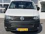 Volkswagen Transporter Kombi 2.0 TDI DSG Automaat L1H1 BTW en BPM vrij Airco Cruise control Trekhaak PDC 1e eigenaar Euro 5 Combi Personenbus Passenger Groepsvervoer Taxi