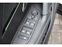Peugeot e-2008 50KWH 136PK GT PACK AUTOMAAT / NAVI / LEDER / CLIMA / PDC / 18" LMV / CAMERA / ALCANTARA / KEYLESS / FULL-LED / FULL OPTIONS / 1E EIGENAAR / NIEUWSTAAT !!