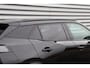 Peugeot e-2008 50KWH 136PK GT PACK AUTOMAAT / NAVI / LEDER / CLIMA / PDC / 18" LMV / CAMERA / ALCANTARA / KEYLESS / FULL-LED / FULL OPTIONS / 1E EIGENAAR / NIEUWSTAAT !!