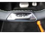 Peugeot e-2008 50KWH 136PK GT PACK AUTOMAAT / NAVI / LEDER / CLIMA / PDC / 18" LMV / CAMERA / ALCANTARA / KEYLESS / FULL-LED / FULL OPTIONS / 1E EIGENAAR / NIEUWSTAAT !!