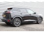 Peugeot e-2008 50KWH 136PK GT PACK AUTOMAAT / NAVI / LEDER / CLIMA / PDC / 18" LMV / CAMERA / ALCANTARA / KEYLESS / FULL-LED / FULL OPTIONS / 1E EIGENAAR / NIEUWSTAAT !!