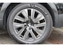 Peugeot e-2008 50KWH 136PK GT PACK AUTOMAAT / NAVI / LEDER / CLIMA / PDC / 18" LMV / CAMERA / ALCANTARA / KEYLESS / FULL-LED / FULL OPTIONS / 1E EIGENAAR / NIEUWSTAAT !!