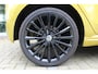 Volkswagen Up! 1.0 R-Line | Incl. 12 maanden Garantie | 1e Eigenaar | Cruise controle | Achteruitrijcamera | Parkeersensoren achter | Climate controle | Lane assist | DAB | 17 Inch LMV | Bluetooth | Stuurwiel multifunctioneel | Origineel NL Auto | NAP |
