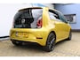 Volkswagen Up! 1.0 R-Line | Incl. 12 maanden Garantie | 1e Eigenaar | Cruise controle | Achteruitrijcamera | Parkeersensoren achter | Climate controle | Lane assist | DAB | 17 Inch LMV | Bluetooth | Stuurwiel multifunctioneel | Origineel NL Auto | NAP |