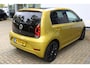 Volkswagen Up! 1.0 R-Line | Incl. 12 maanden Garantie | 1e Eigenaar | Cruise controle | Achteruitrijcamera | Parkeersensoren achter | Climate controle | Lane assist | DAB | 17 Inch LMV | Bluetooth | Stuurwiel multifunctioneel | Origineel NL Auto | NAP |