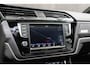 Volkswagen Touran 1.8 TSI R-Line DSG PANO PDC NAV 2016