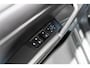 Volkswagen Touran 1.8 TSI R-Line DSG PANO PDC NAV 2016