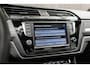 Volkswagen Touran 1.8 TSI R-Line DSG PANO PDC NAV 2016