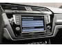 Volkswagen Touran 1.8 TSI R-Line DSG PANO PDC NAV 2016