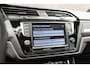 Volkswagen Touran 1.8 TSI R-Line DSG PANO PDC NAV 2016