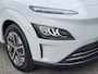 Hyundai Kona Electric EV Fashion 64 kWh / 3 fase Laden / CCS laden / Dealer onderhouden / Krell Audio / Camera / Navigatie / Stuur-, en voorstoelverwarming / Android Auto / Apple Carplay / Headup Display